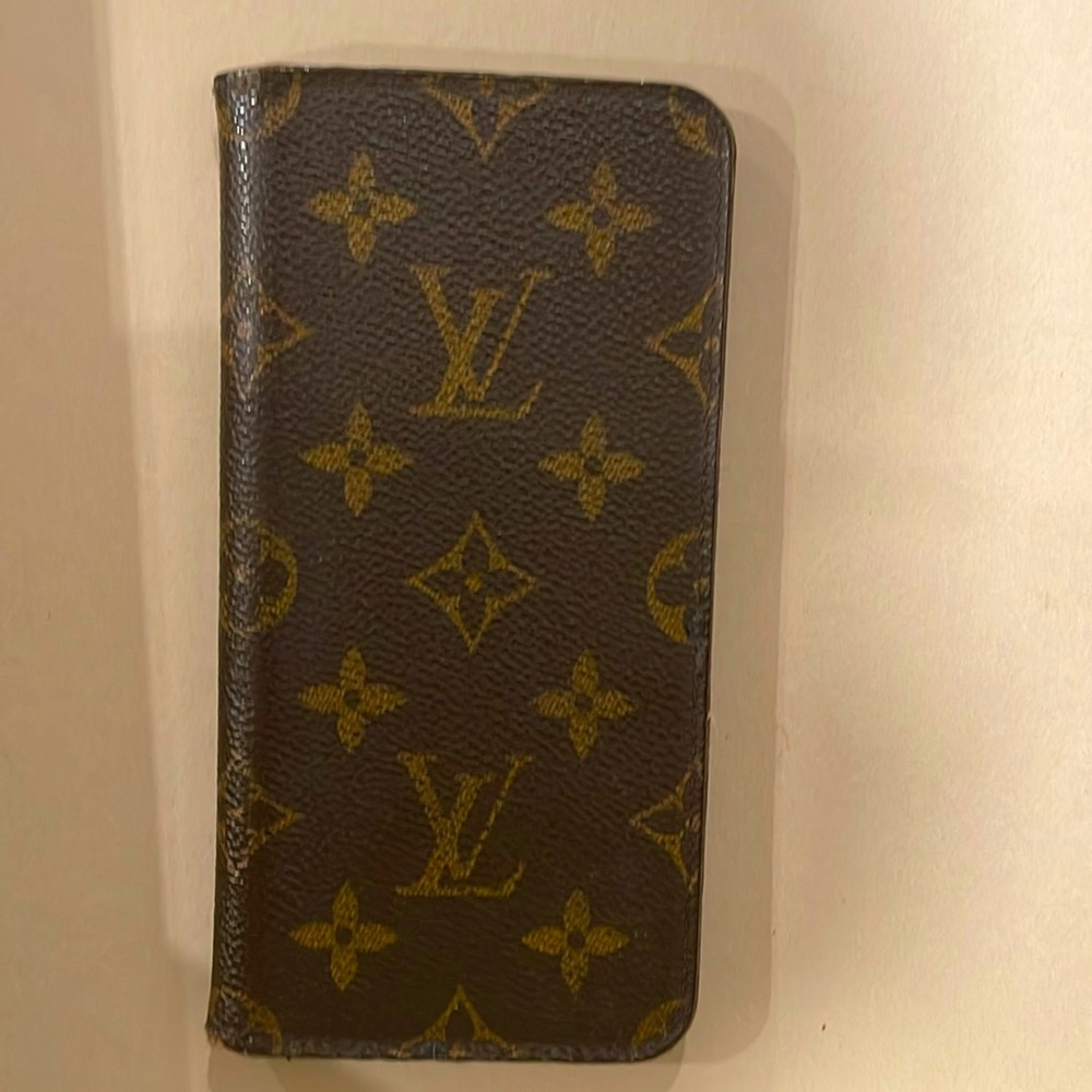 Louis Vuitton IPhone 7/8 plus folio used